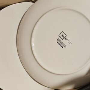 Mainstays Classic White Dinnerware Set